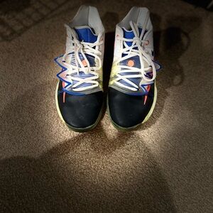 Kyrie Rokit youth basketball shoe size 4 1/2.
